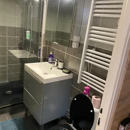 Joli Tres Accueillant Apartamento